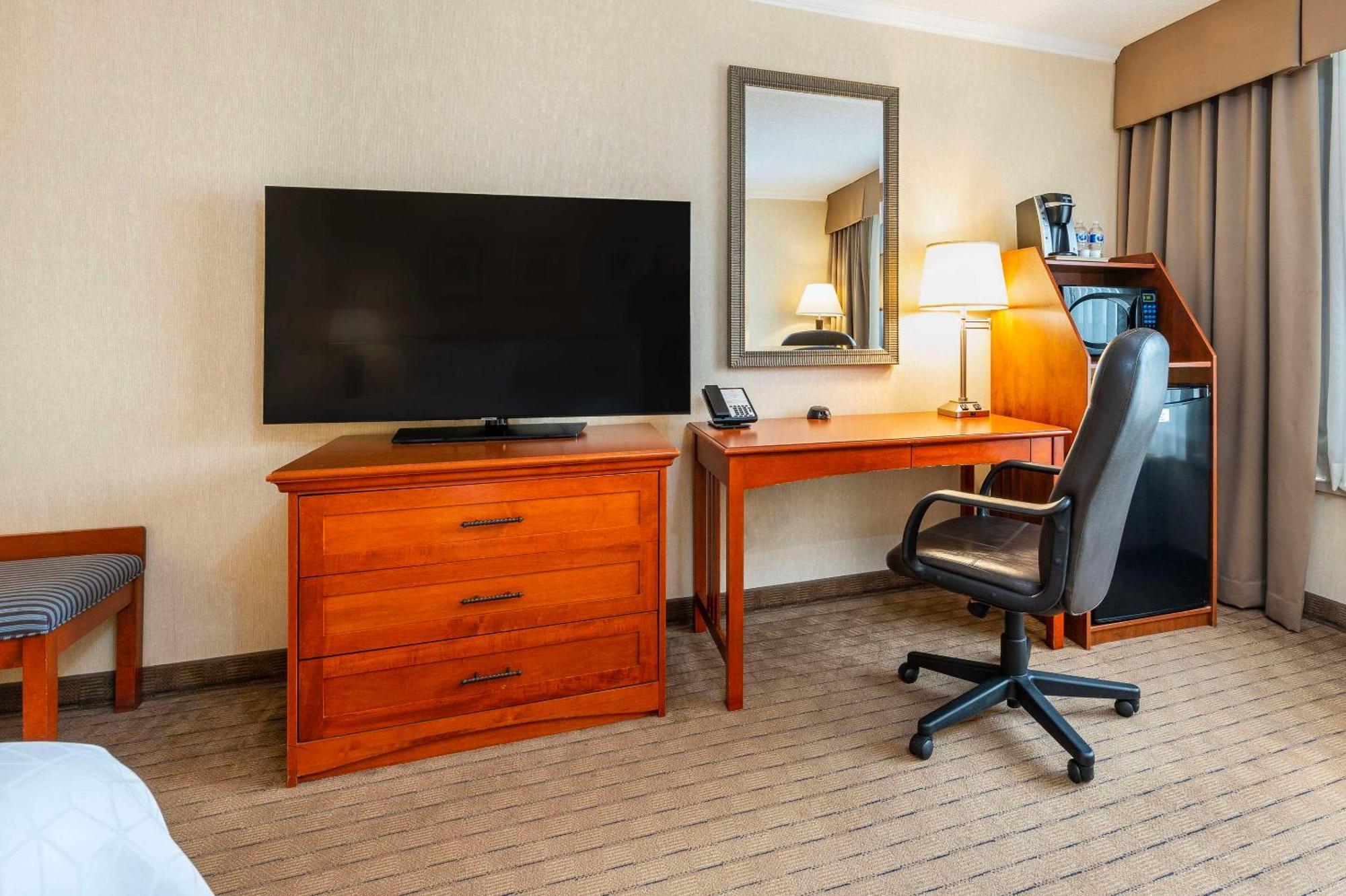 Allure Hotel & Conference Centre, Ascend Hotel Collection Barrie Eksteriør billede
